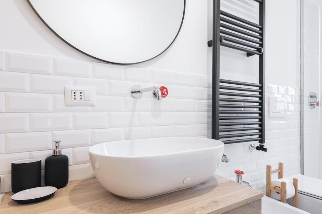 Easylife - Apartment With Balcony Near Navigli Milan Exterior photo